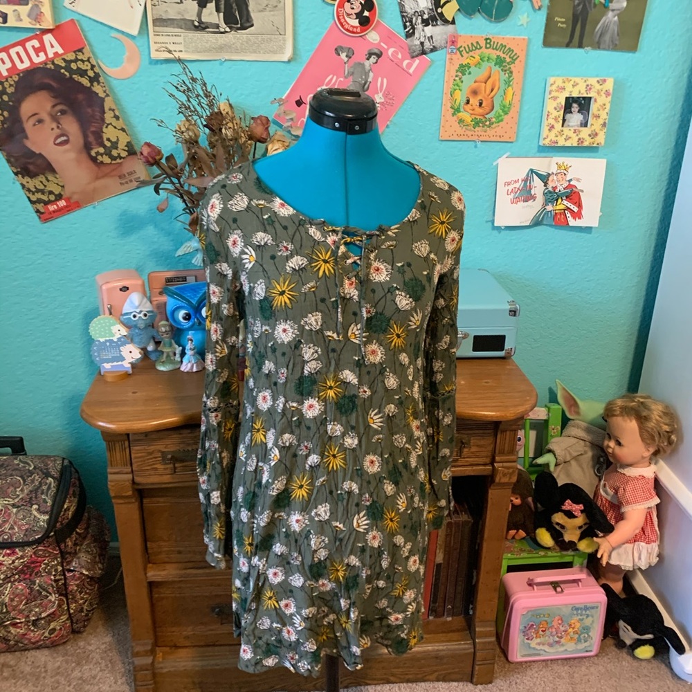 Boho 70s Olive Green Floral Bell Sleeve Dress